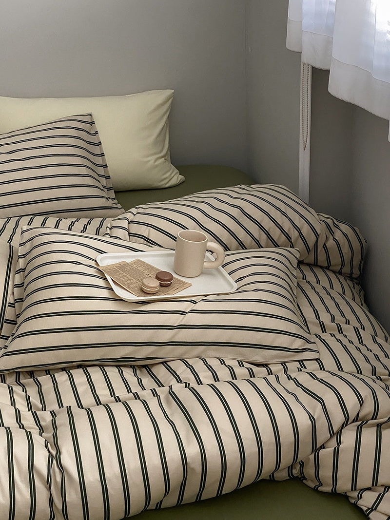 Hotel Style Classic Stripes Bedding Set