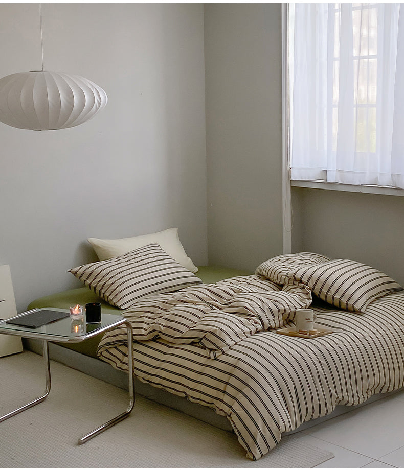 Hotel Style Classic Stripes Bedding Set