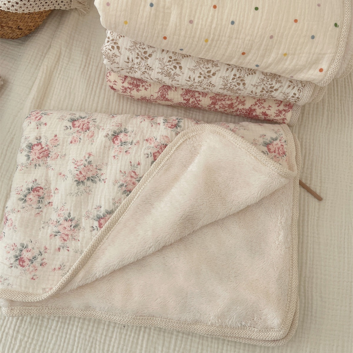 Cotton and Fleece Plush Blanket