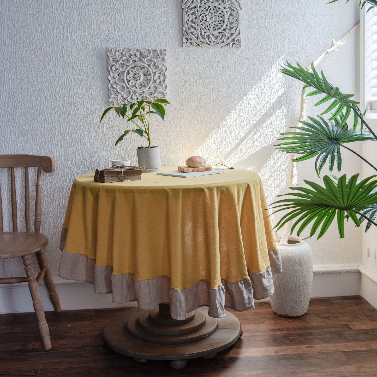 Linen Blend Tablecloth With Ruffle Edge