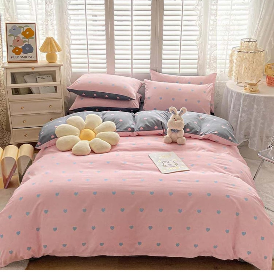 Love Hearts Reverseble Bedding Set