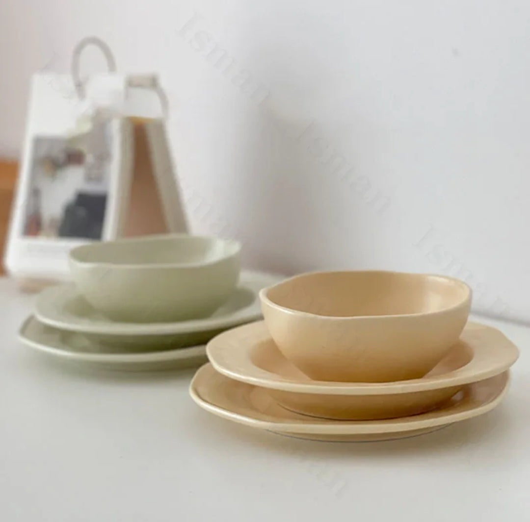 Artemis Textured Tableware Set